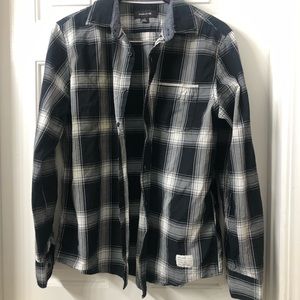 Adam Levine Men’s flannel medium